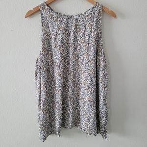 Old Navy floral sleeveless blouse